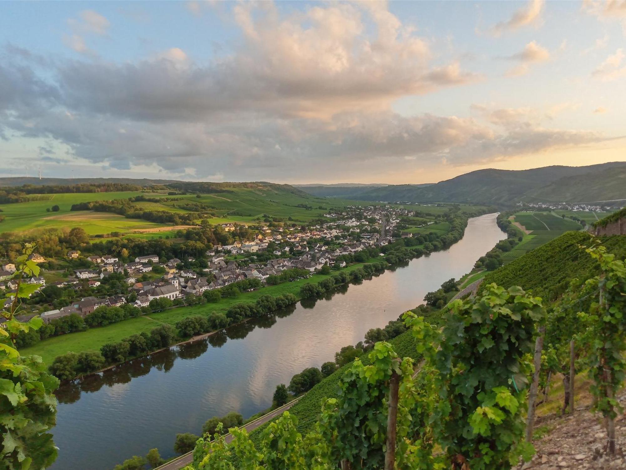 Das Rote Ferienhaus Terlinden Lieser Exteriér fotografie